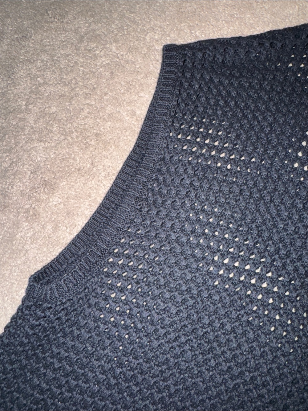 Abercrombie & Fitch Black Open-Knit Crewneck Sweater Vest - Picture 3 of 5